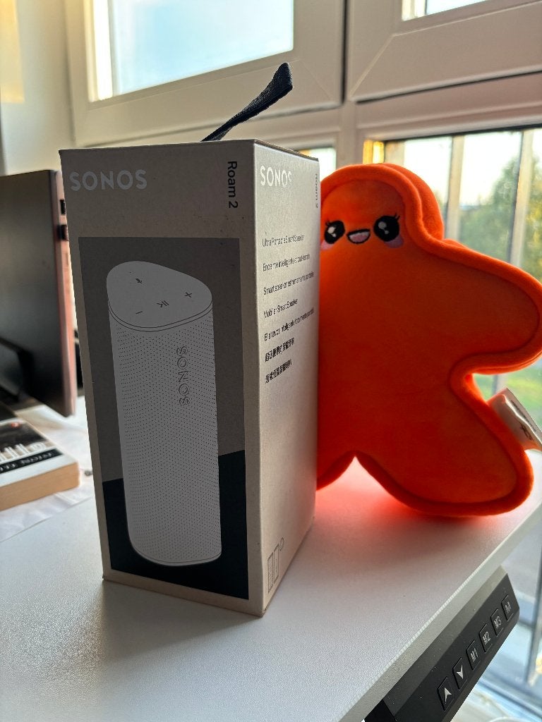 Sonos Roam 2 NEW in box, Nieuw, Ophalen of Verzenden, Draagbare speaker, Sonos