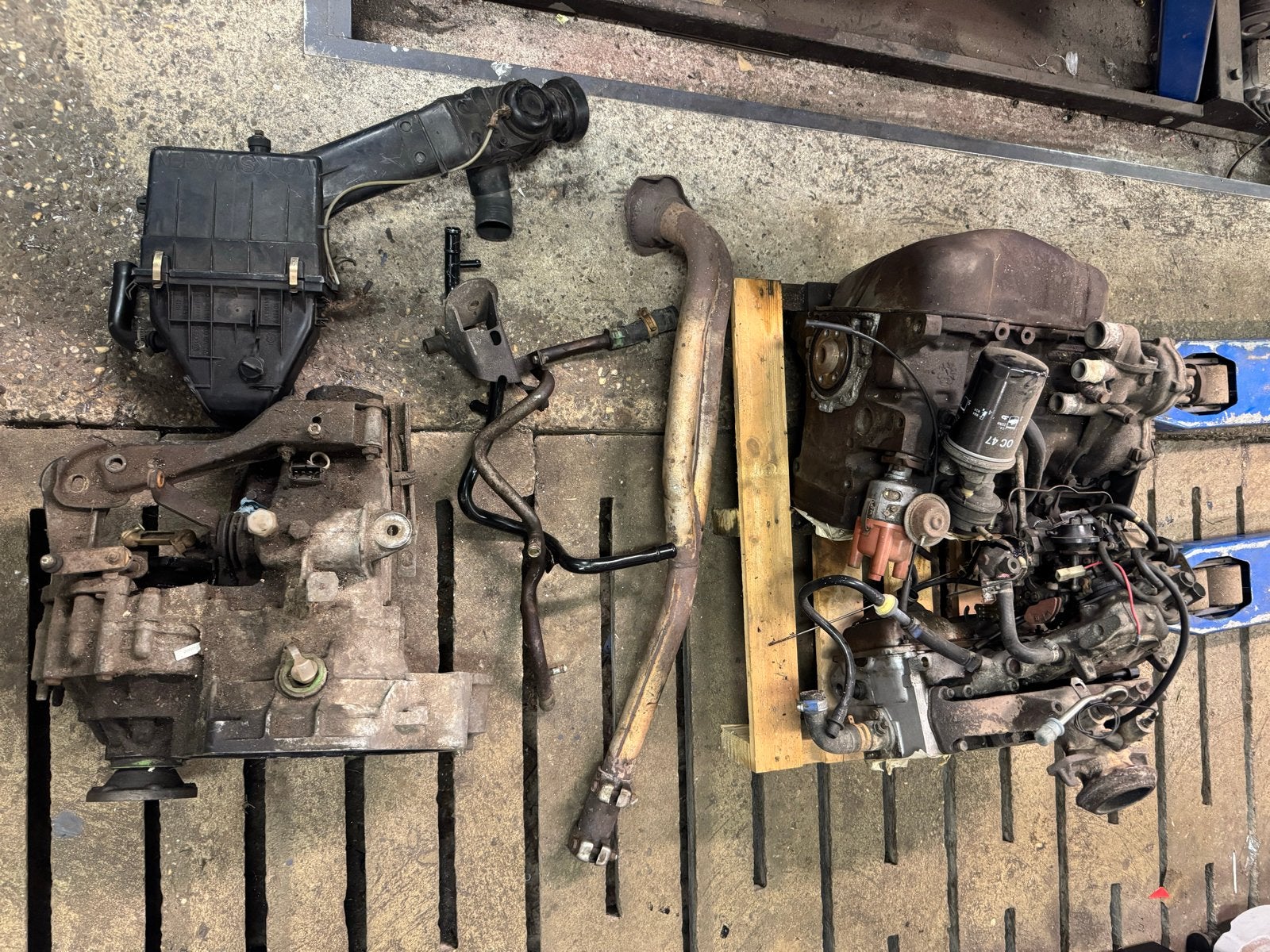 VW Golf 1.6 Benzine Motorblok Motorcode EZ / versnellingsbak, Ophalen, Gebruikt, Volkswagen