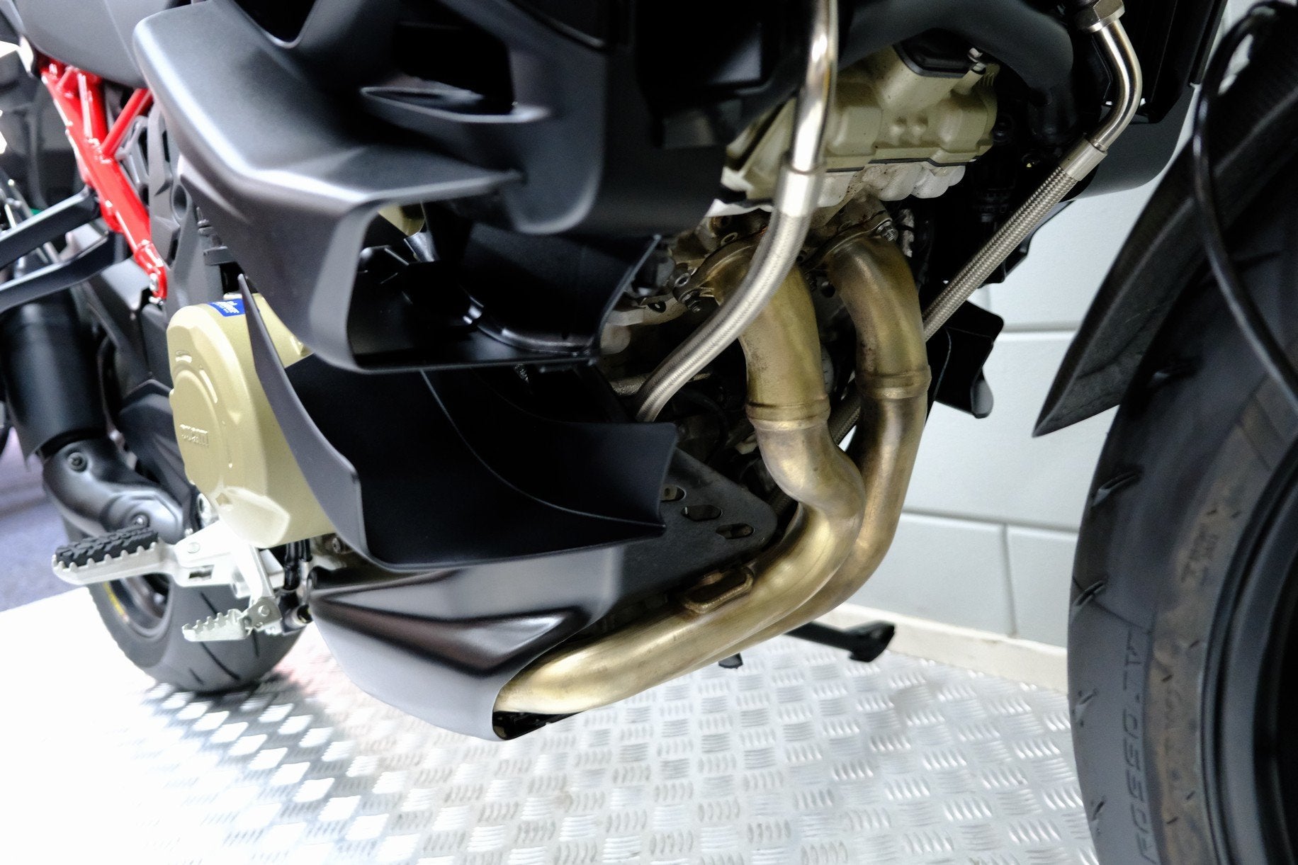 Ducati MULTISTRADA V4 PIKES PEAK (bj 2025), Info@ducatie.fr, Bedrijf, Toermotor, Ducati Benelux B.V.
