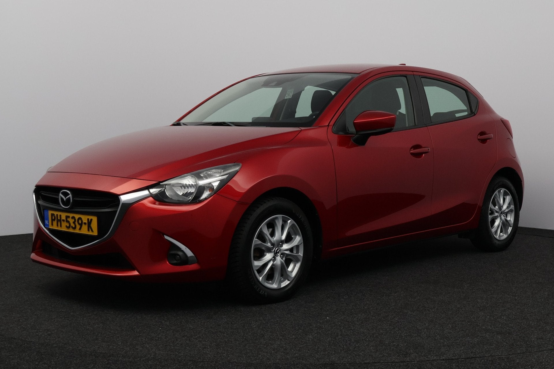 Mazda 2 1.5 Skyactiv-G Dynamic/ 15'' LMV/ Keyless-GO/ Lane-A, Auto's, Voorwielaandrijving, Stof, Gebruikt, 4 cilinders