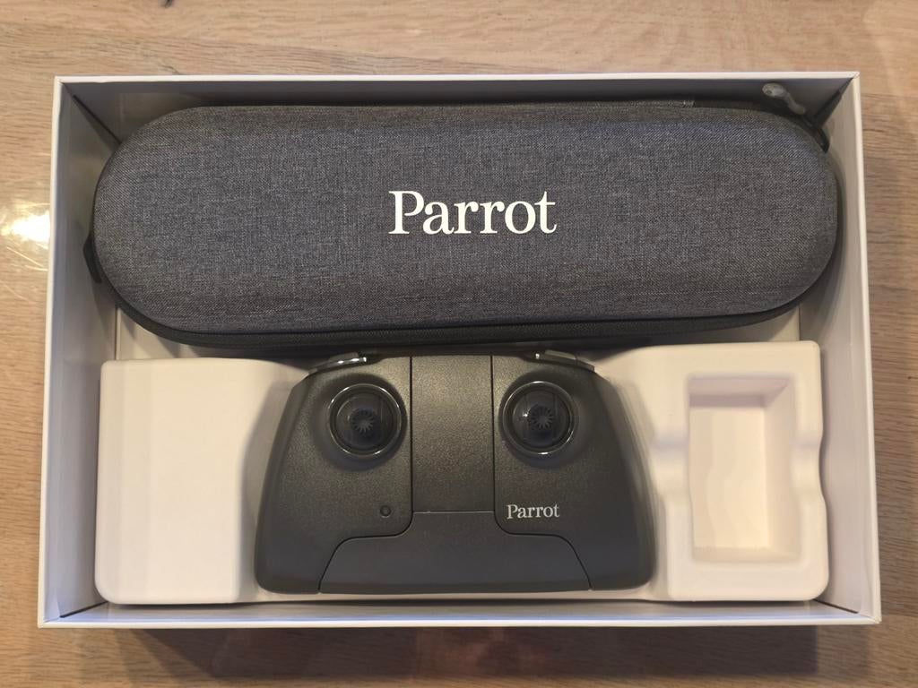 Parrot anafi remote case en doos, Ophalen of Verzenden, Nieuw, Cameradrone, Parrot