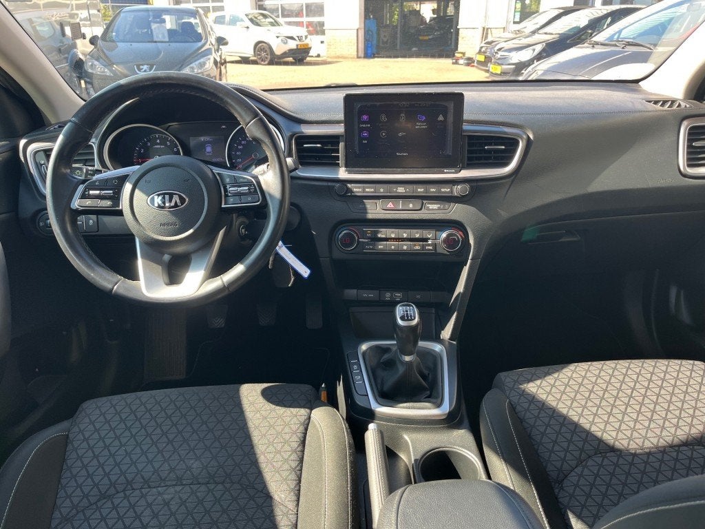 Kia CEED SW 120pk T-GDi Dyn.Line Clima Cruise Navi CarPlay, Voorwielaandrijving, Gebruikt, Blauw, Origineel Nederlands
