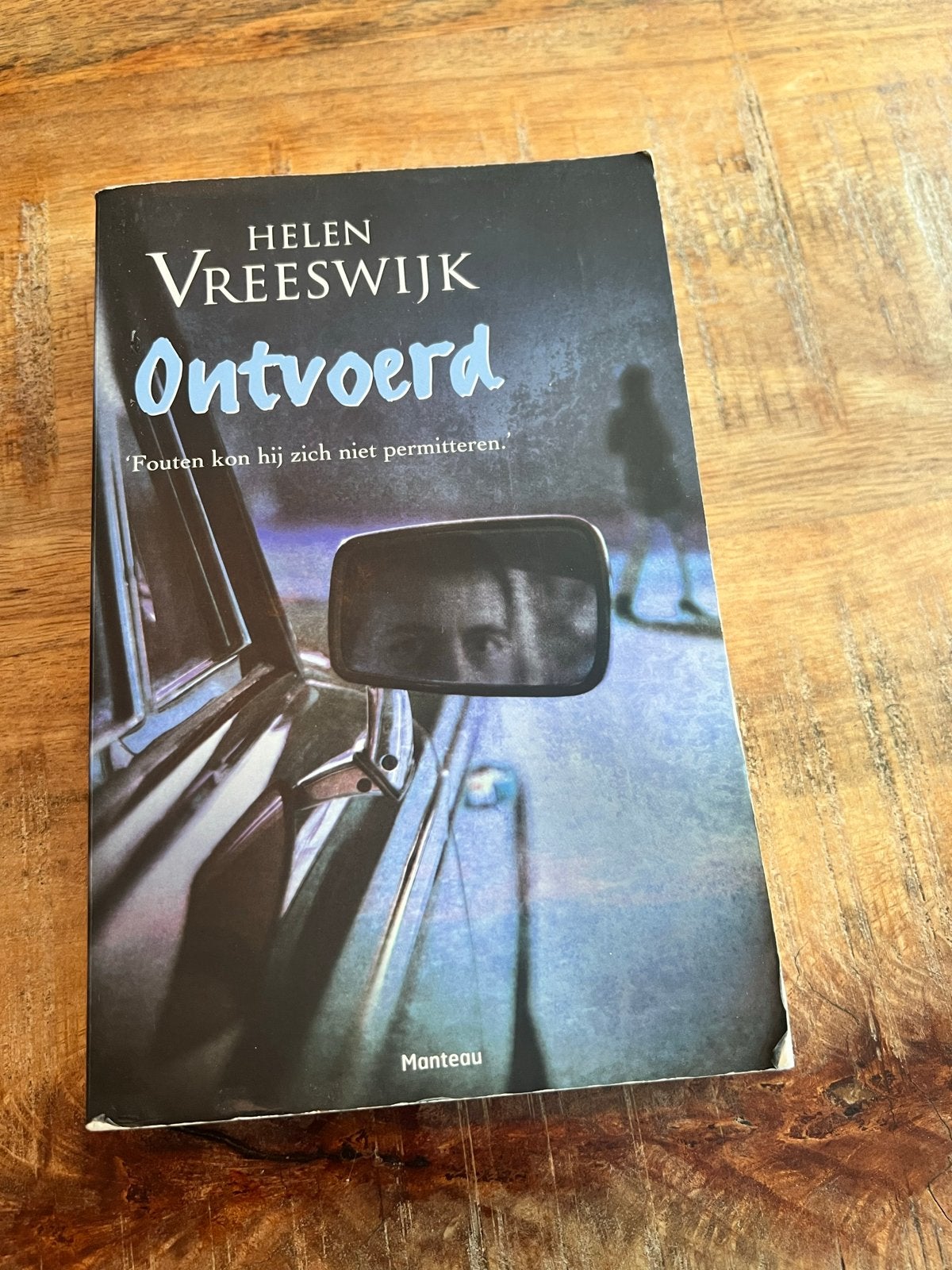 Ontvoerd - Helen Vreeswijk (Jeugdthriller), Boeken, Ophalen of Verzenden, Gelezen, Nederland