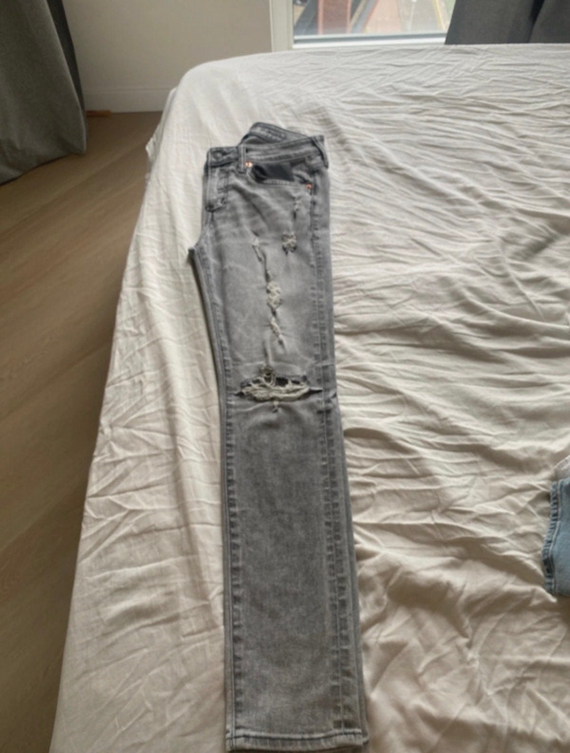 American Eagle grey ripped jeans, Kleding | Heren, Ophalen of Verzenden, Gedragen, Grijs, W32 (confectie 46) of kleiner