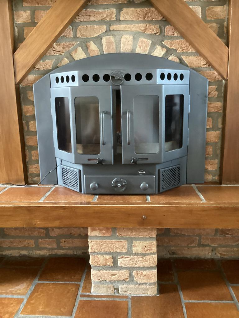 Robuuste Allesbrander - Perfect voor Gezellige Warmte, Ophalen, Gebruikt, Inbouw, Hout