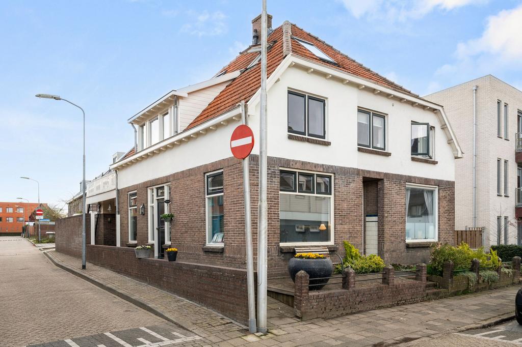 Tijdelijke huurwoning – 2-onder-1-kap met dakterras in Ede, Huizen en Kamers, 85 m², Gelderland, Twee onder één kap, Direct bij eigenaar