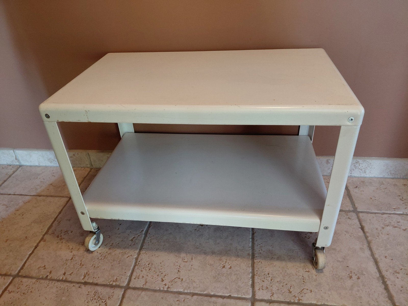 Roltafel Metaal met 4 Zwenkwielen, Huis en Inrichting, Tafels | Salontafels, Ophalen, 50 – 75, Gebruikt, 50 tot 100 cm