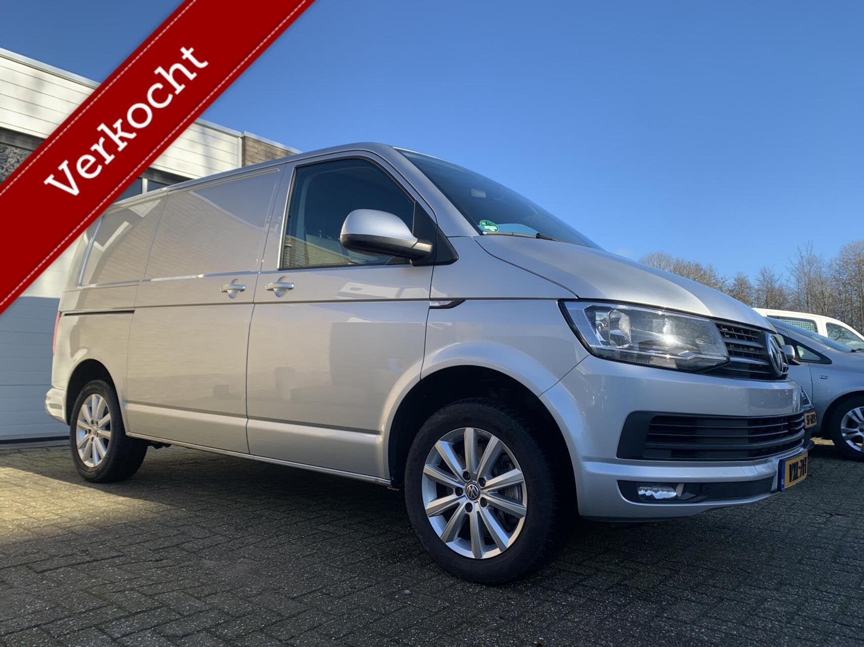 Volkswagen Transporter 2.0 TDI L1H1 Highline Automaat 204PK, Auto's, Bestelauto's, Automaat, Stof, Gebruikt, Euro 6
