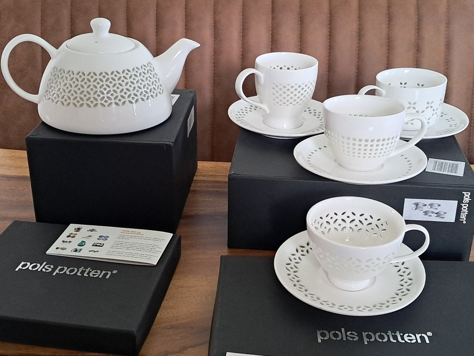 Pols potten, thee/koffie servies. Nieuw in orginele doos., Nieuw, Ophalen of Verzenden, Overige stijlen, Porselein