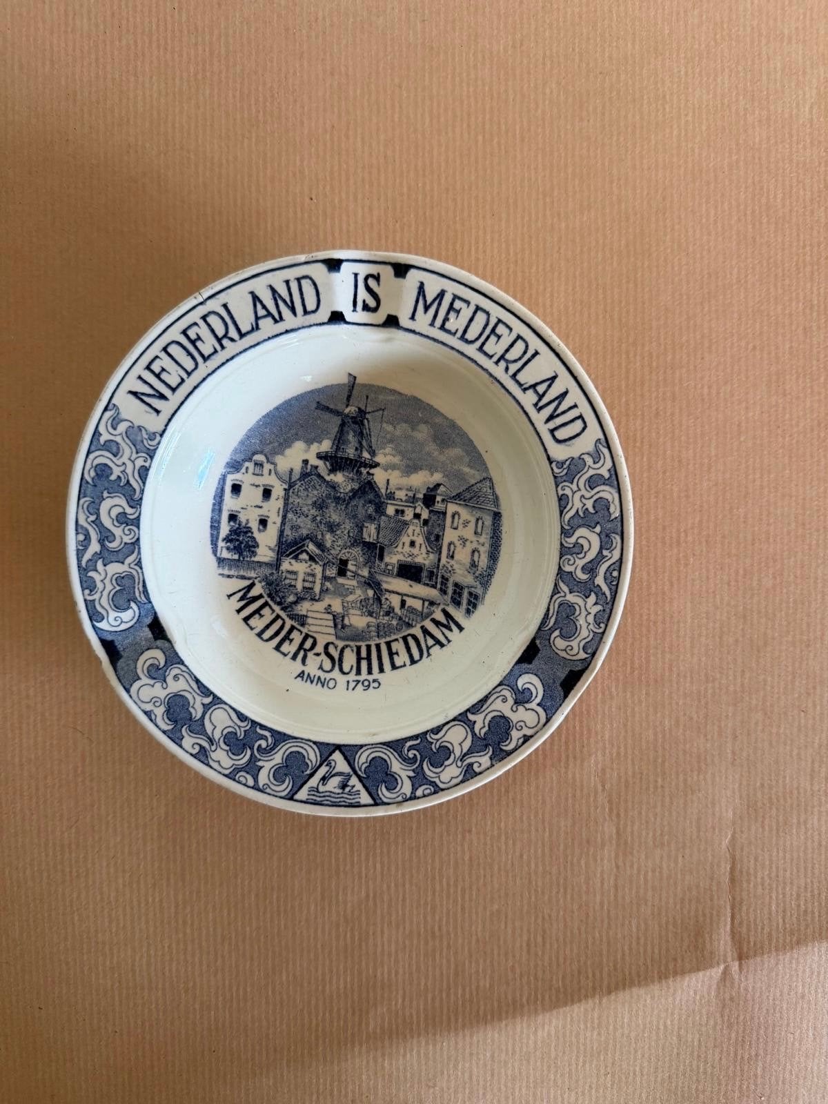 Antiek Delfts Blauw Schiedam Sierbord - Nederland is Mederla, Ophalen