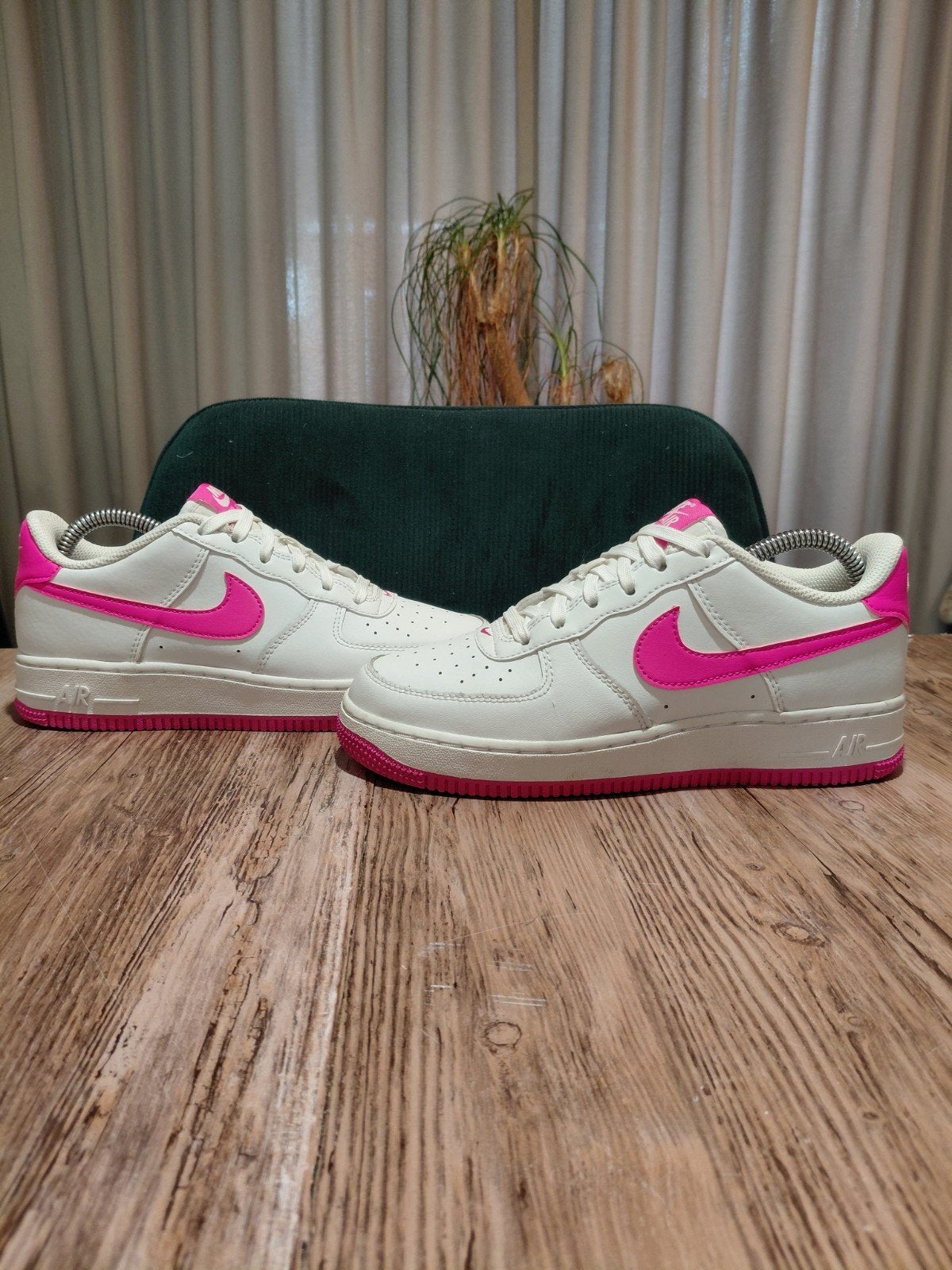 Nike Air Force 1 Low 'Laser Fuchsia' Size 37,5, Wit, Nike, Ophalen of Verzenden, Sneakers of Gympen