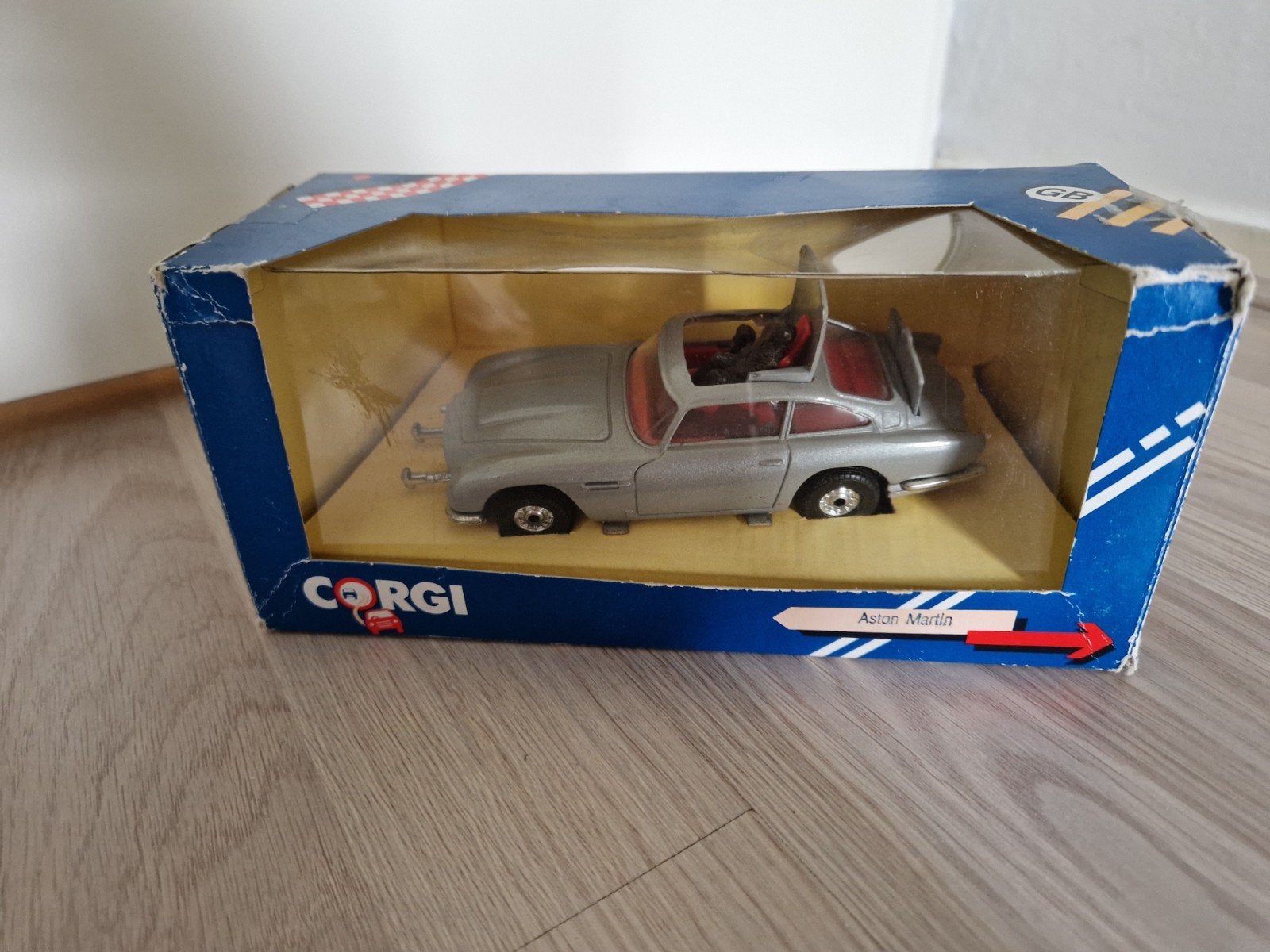 CORGI James Bond 007 Aston Martin DB5  model C271/1, Ophalen, Auto