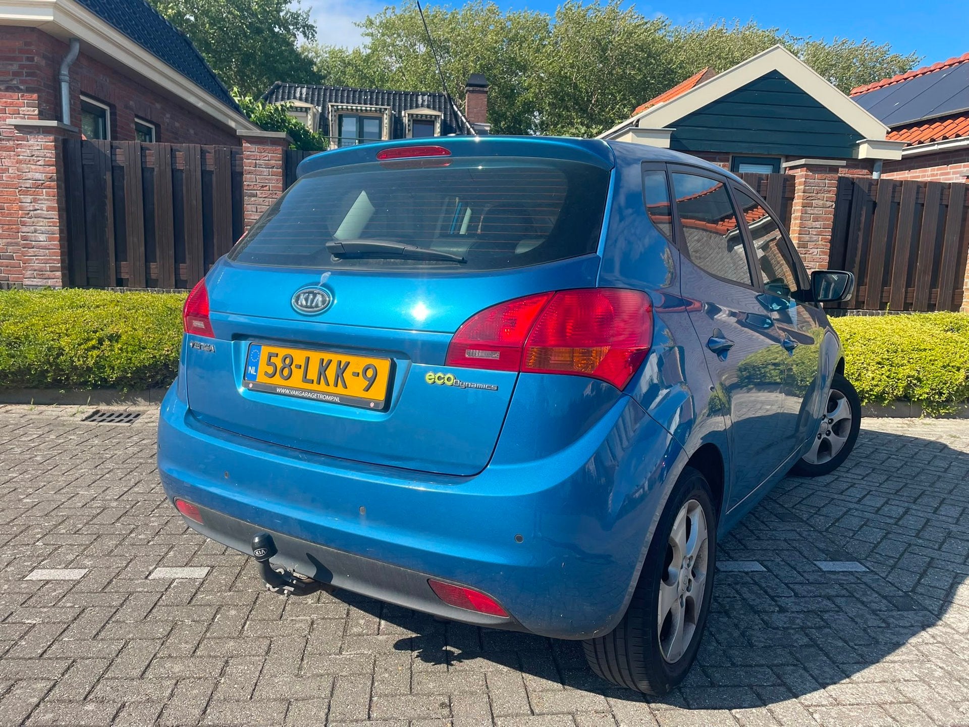 Kia Venga 1.4 CVVT X-ecutive AIRCO TREKHAAK HOGE INSTAP NAP, Auto's, Voorwielaandrijving, Euro 5, Gebruikt, Zwart