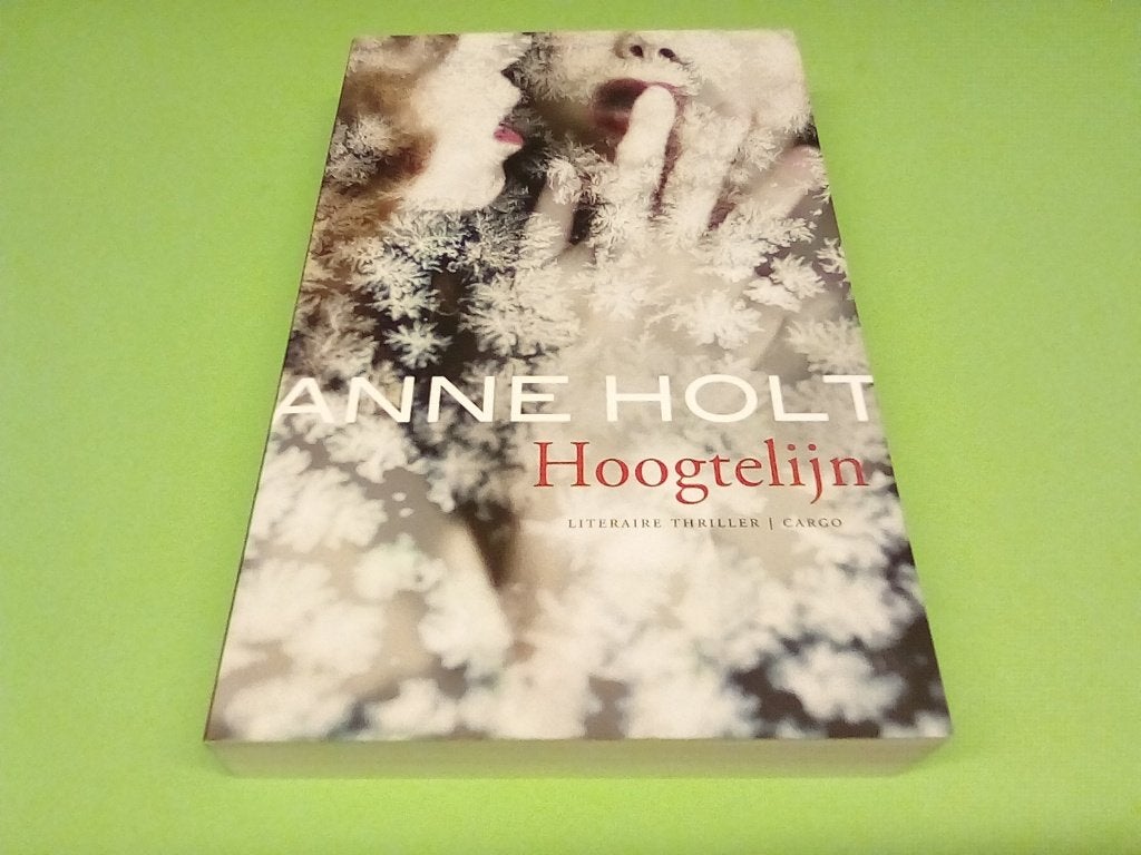 Anne Holt - Hoogtelijn (Literaire Thriller), Anne Holt, Scandinavië, Ophalen of Verzenden, Zo goed als nieuw