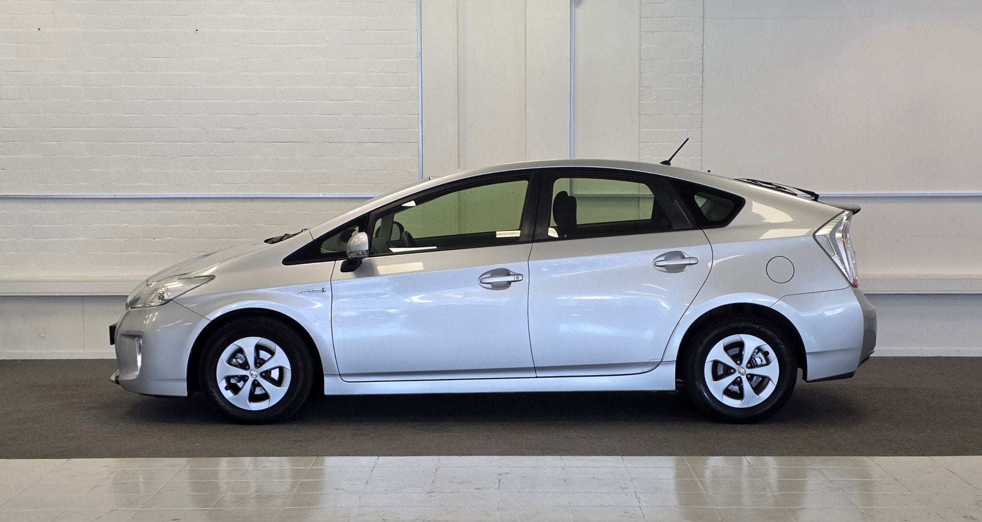 Toyota Prius 1.8 Comfort Top 5 edition 100% Dealer onderhoud, Euro 5, Gebruikt, 4 cilinders, Origineel Nederlands