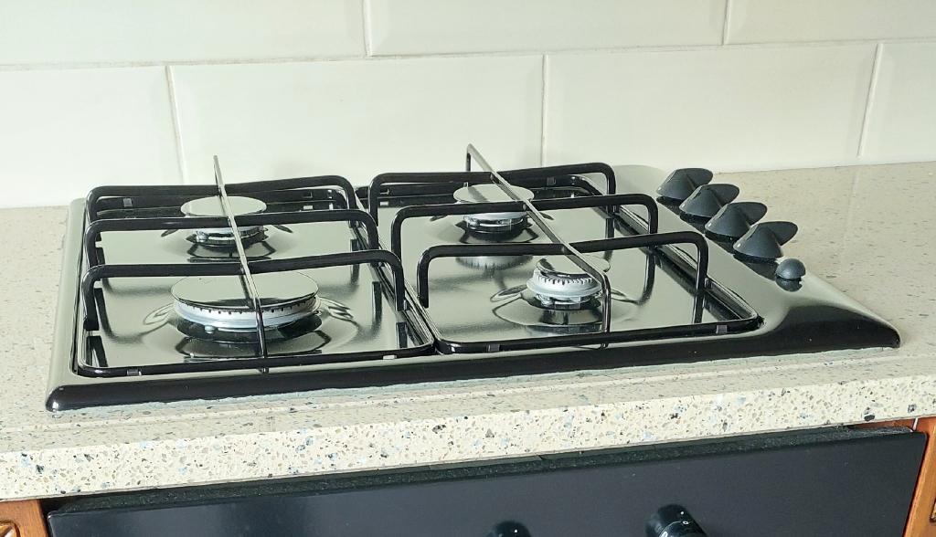 Inbouw Zanussi gasfornuis, Witgoed en Apparatuur, Fornuizen, Ophalen, Minder dan 85 cm, 4 kookzones, Zo goed als nieuw