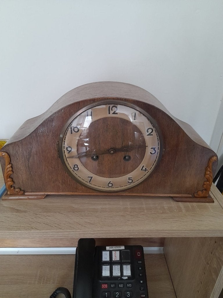 Een Duitse Mantelklok - "Napoleon Hoed" model, Antiek en Kunst, Ophalen