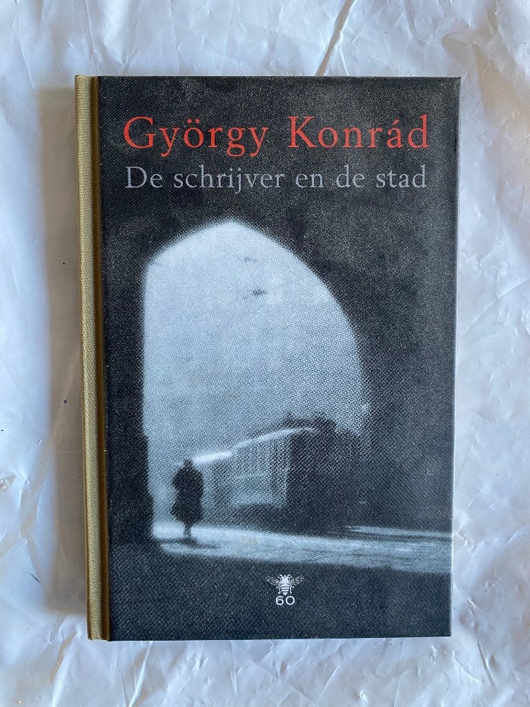 György Konrád: De schrijver en de stad, Ophalen of Verzenden, Gelezen, György Konrád