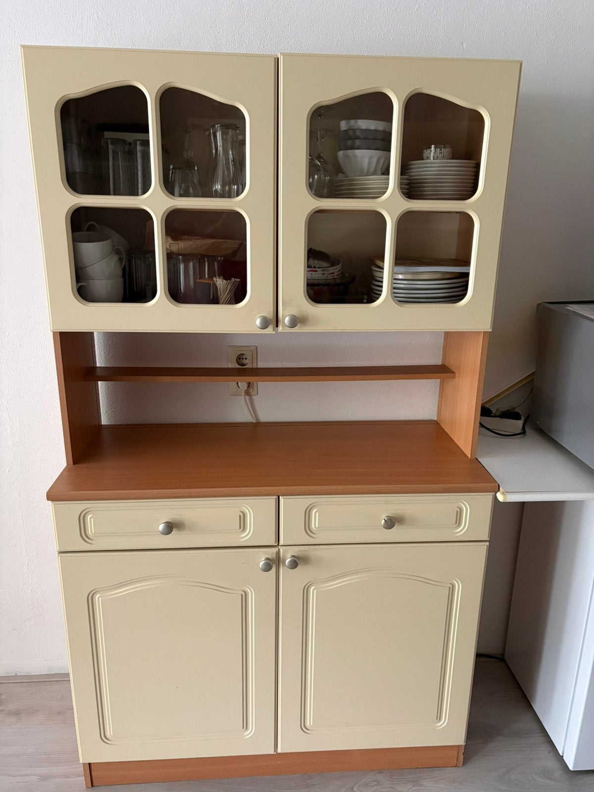 Keuken vitrine, Ophalen, Gebruikt, Hout, Meerkleurig