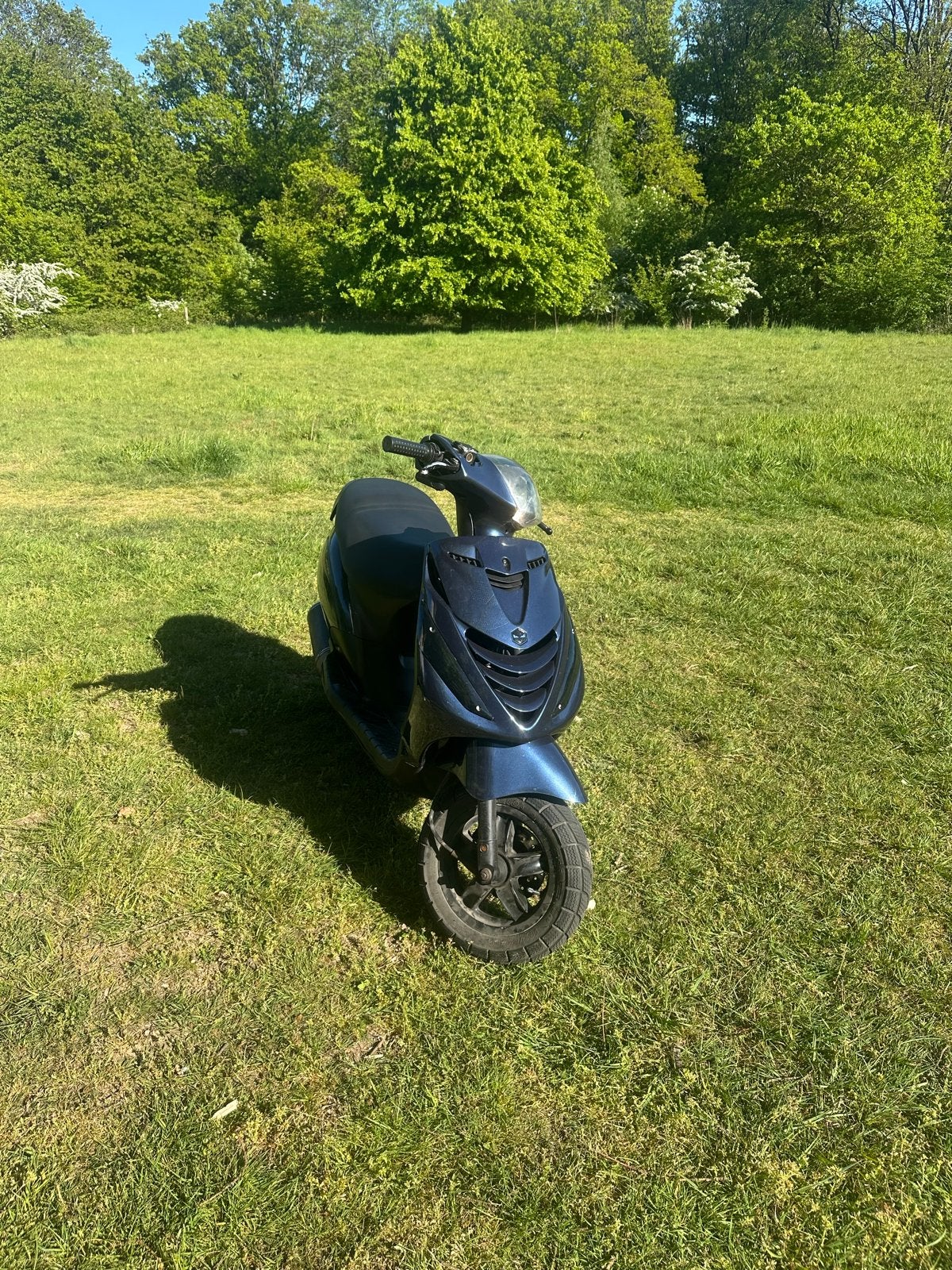 Piaggio Zip 80cc uit 2009, Fietsen en Brommers, Piaggio, Ophalen of Verzenden, Zo goed als nieuw, Benzine