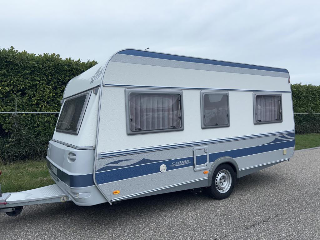 PRACHTIGE FENDT 450 SAPHIR VAST BED, VOORTENT, MOVER, Caravans en Kamperen, Caravans, Gewerbepark Ost 26 86690 Mertingen, Duitsland