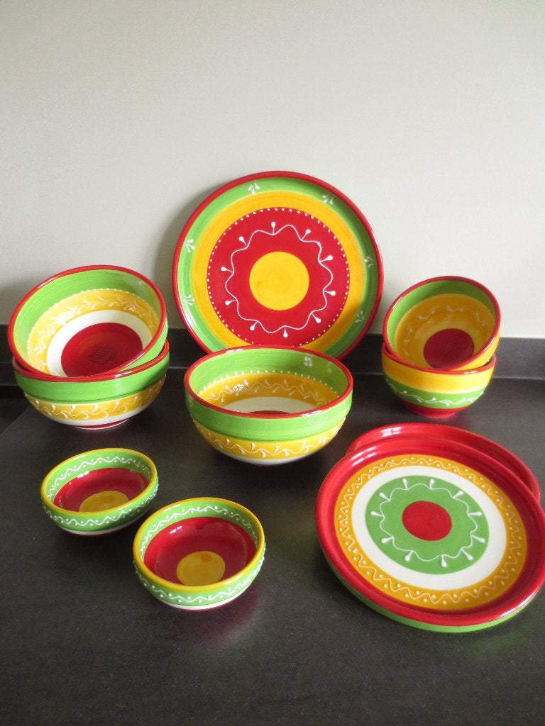 Servies Aardewerk: Borden plus schalen groot en klein., Ophalen of Verzenden, Zo goed als nieuw, Overige stijlen, Aardewerk