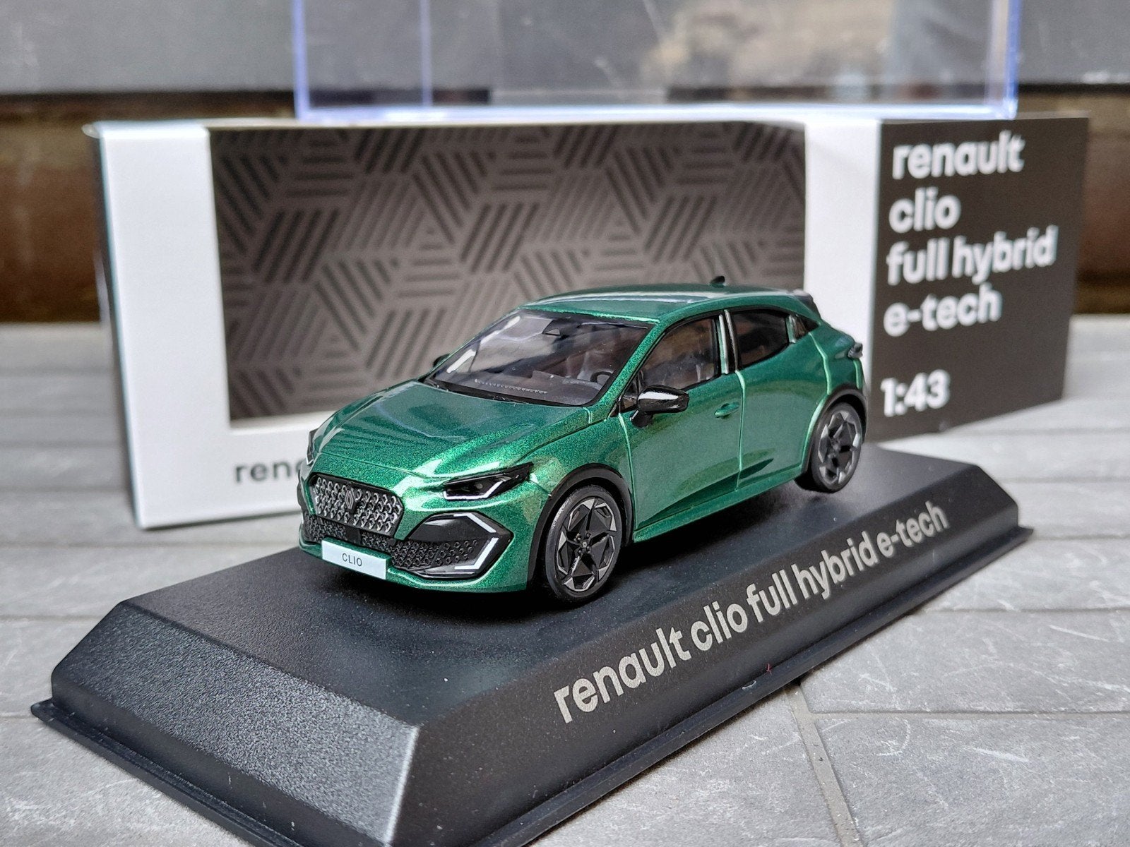 Renault Clio full hybrid e-tech 2026 Vert Absolu 1/43 Norev, Ophalen of Verzenden, Nieuw, Auto, Norev