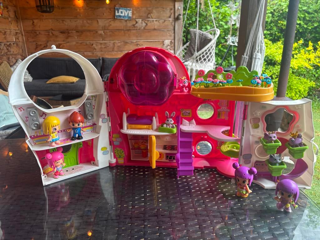 Pinypon Poppenhuis met accessoires en poppetjes, Ophalen of Verzenden, Gebruikt, Poppenhuis