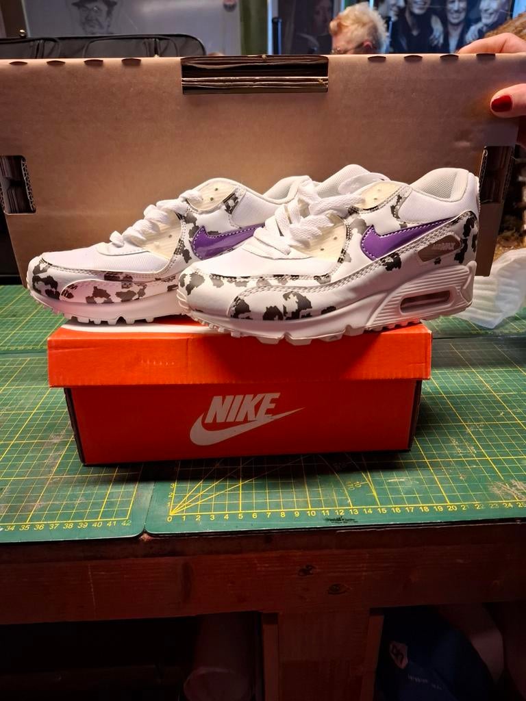 Mooi nieuwe nike schoenen maat 35, Ophalen of Verzenden
