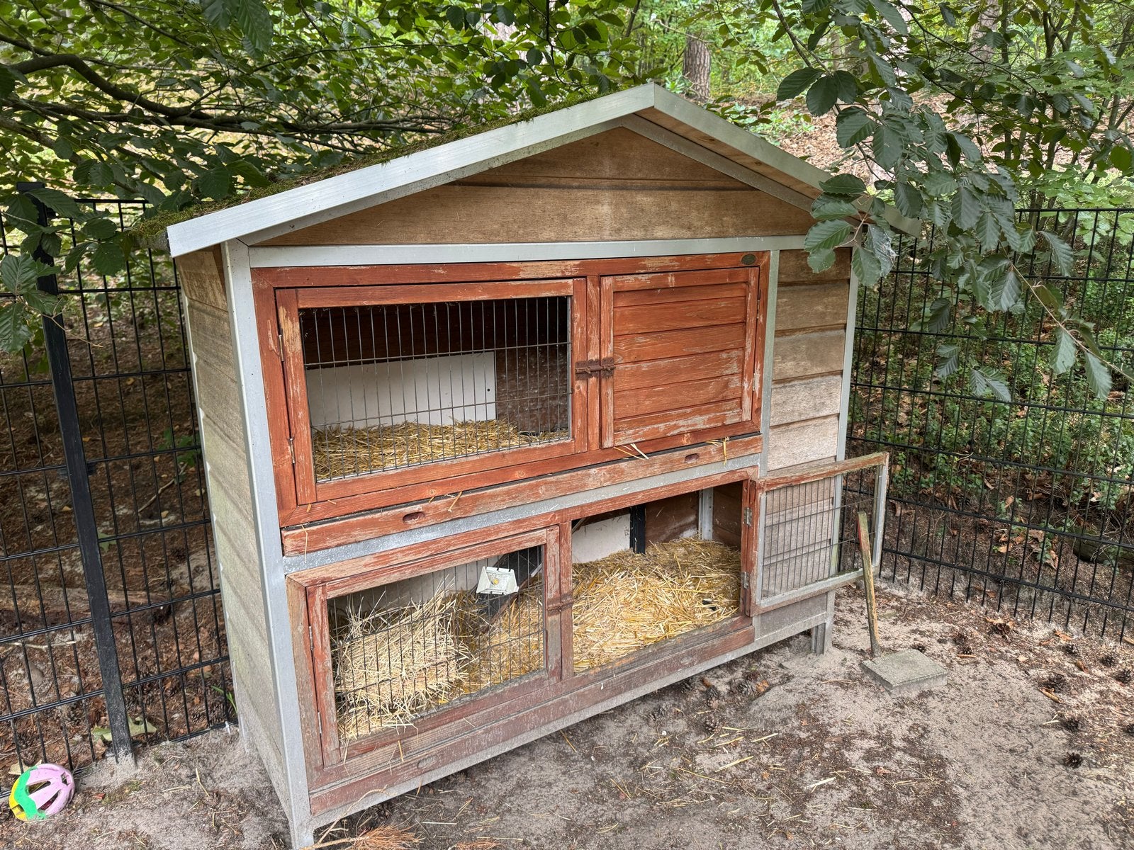 Te koop konijnen / caviahok / konijnenhok groot zeer robuust, Dieren en Toebehoren, Ophalen, 110 cm of meer, Hok, 90 cm of meer