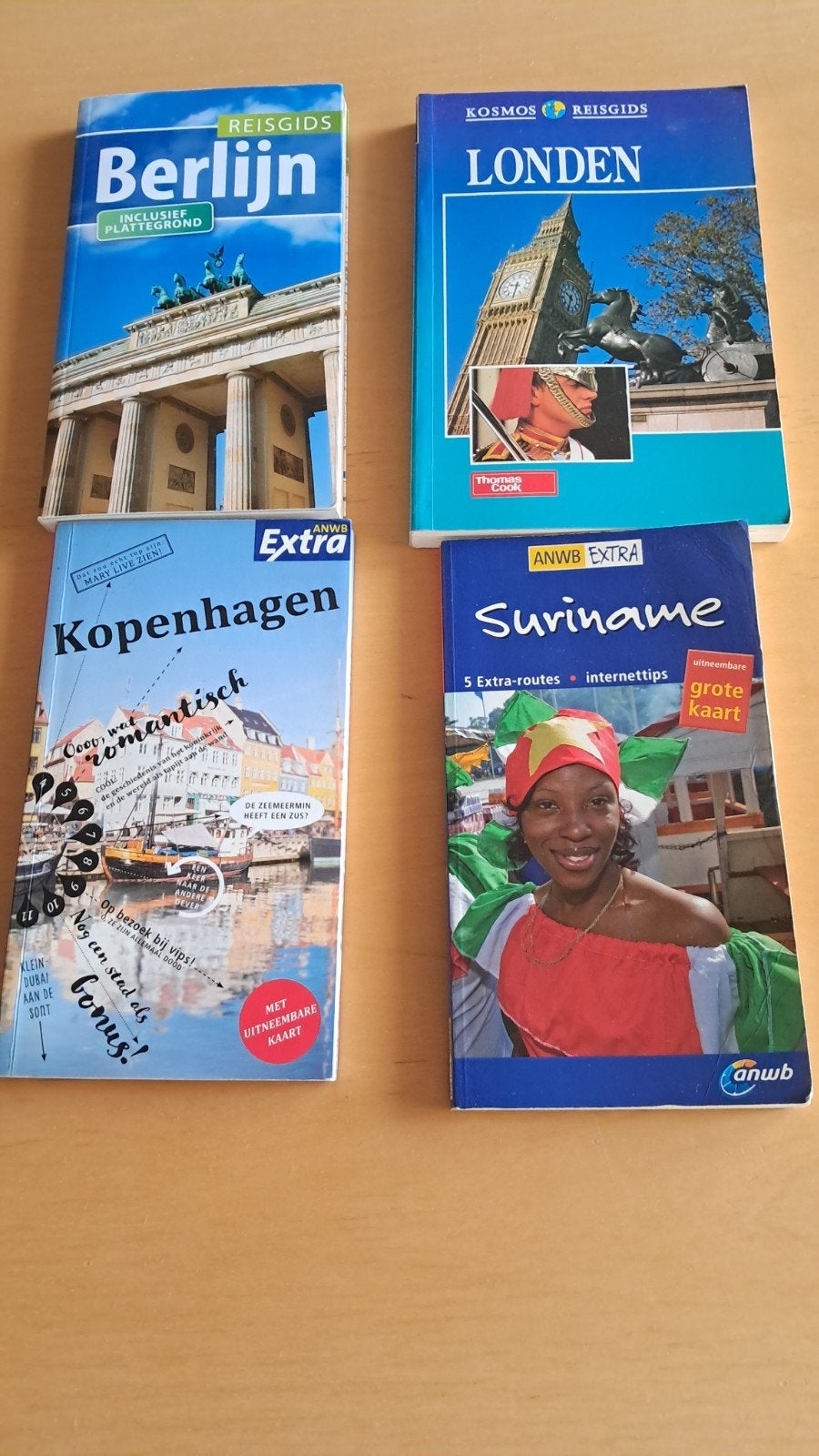 Reisgidsen: Londen, Berlijn, Kopenhagen, Suriname, Gelezen, Europa, Ophalen of Verzenden, Reisgids of -boek