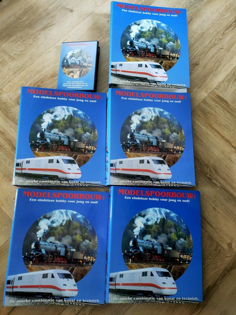 Modelspoorbouw boeken met dvd, Hobby en Vrije tijd, Modeltreinen | H0, Ophalen of Verzenden, Gelijkstroom of Wisselstroom, Boek, Tijdschrift of Catalogus