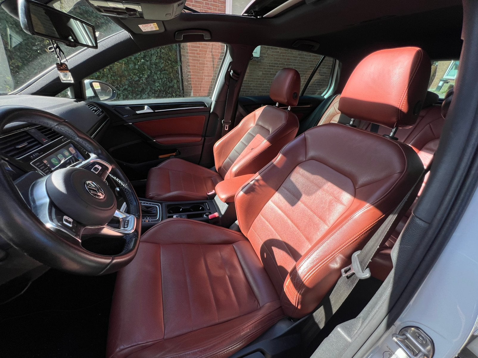 Volkswagen Golf 7 GTE 2015 | Pano | Leder | Keyless | Camera, 4 cilinders, Wit, 1499 kg, Parkeerassistent