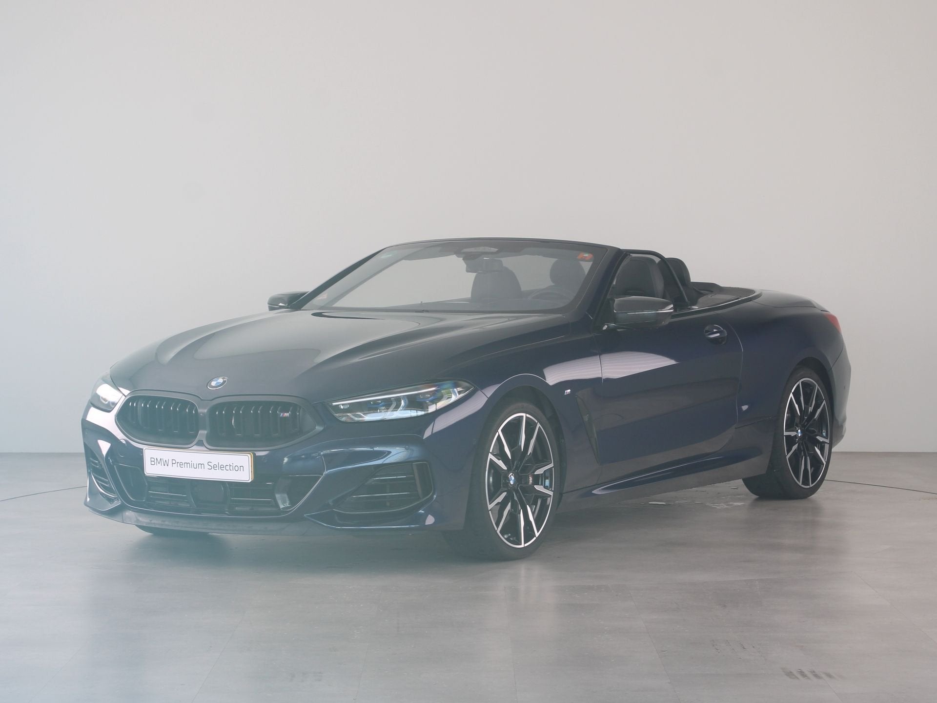 BMW 8 Serie M850i xDrive High Executive (bj 2024, automaat), Auto's, Gebruikt, Leder, Vierwielaandrijving, Parkeerassistent