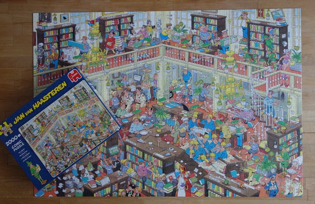 Jan van Haasteren : De bibliotheek : 2000 stukjes : compleet, Ophalen of Verzenden, Meer dan 1500 stukjes, Gebruikt, Legpuzzel