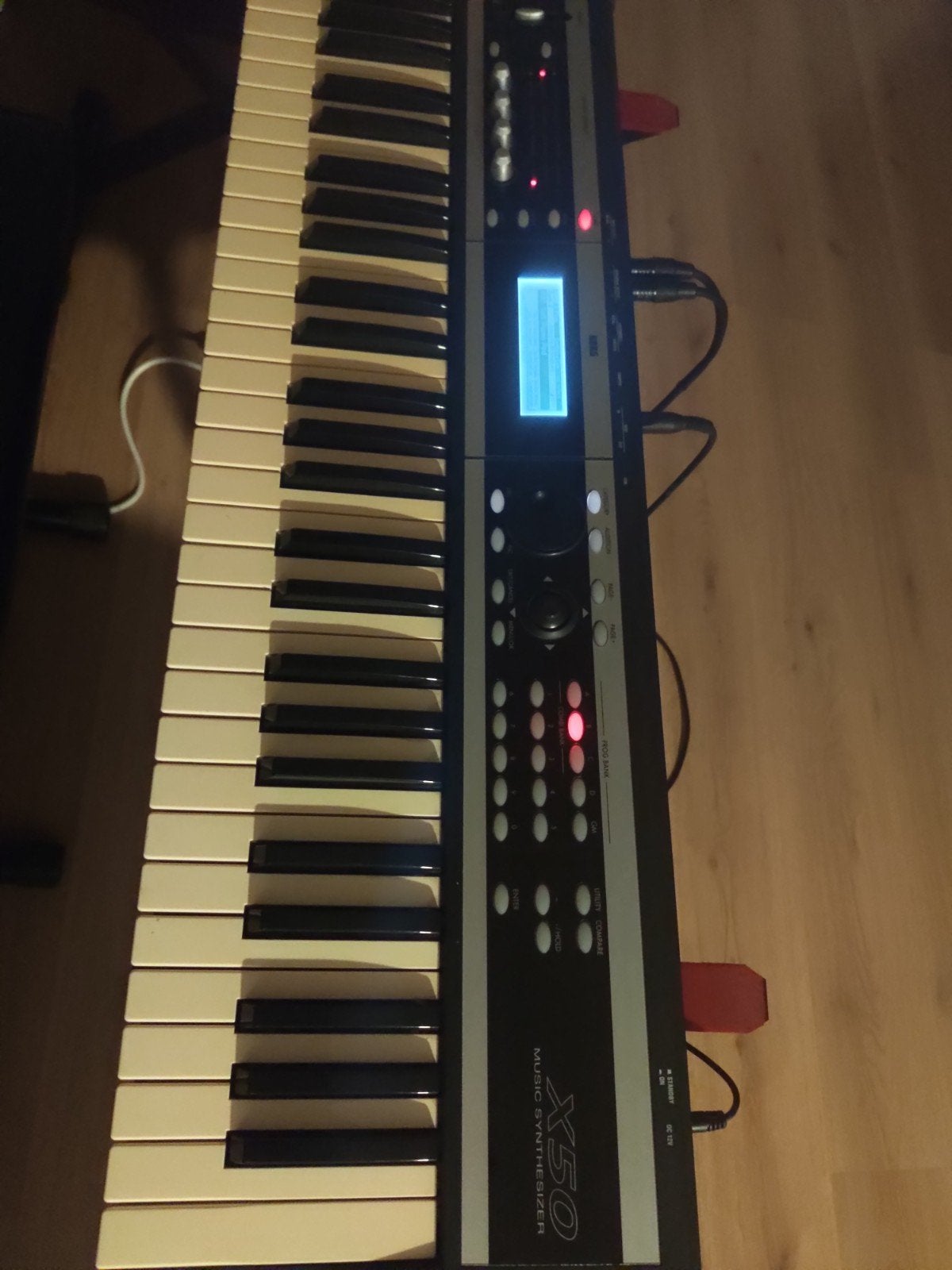 Korg x50 te koop, Ophalen, 61 toetsen, Korg