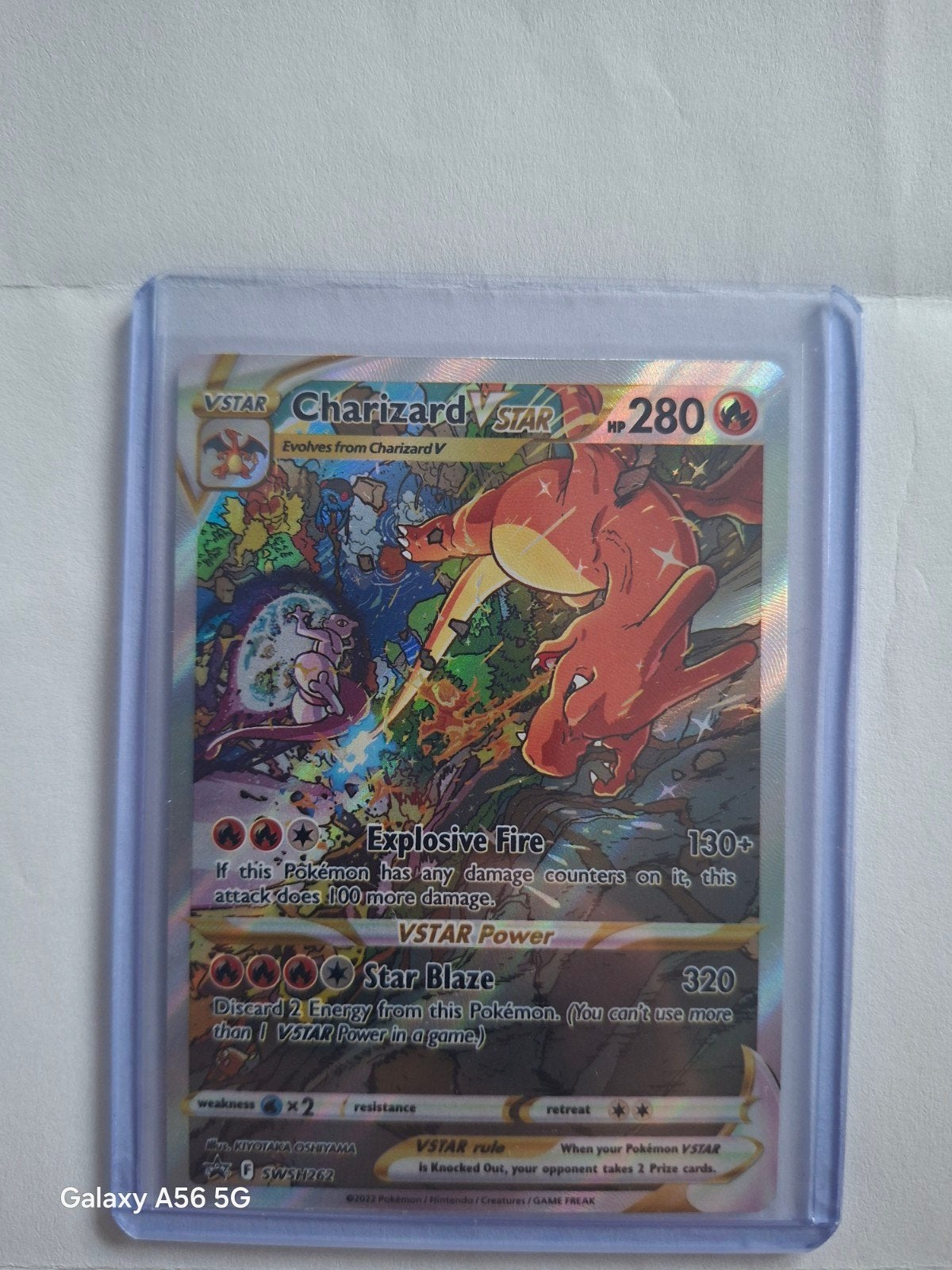 Charizard VSTAR SWSH#226, Hobby en Vrije tijd, Verzamelkaartspellen | Pokémon, Zo goed als nieuw, Losse kaart, Foil, Ophalen of Verzenden