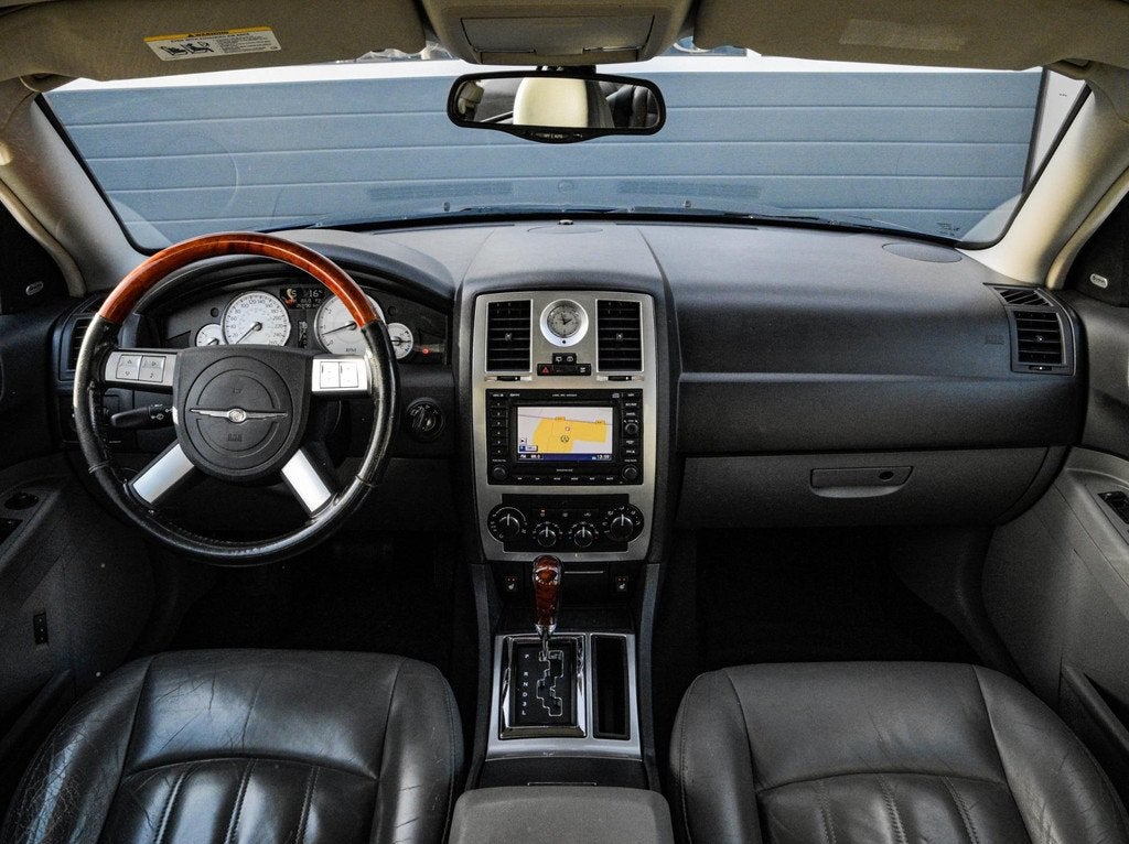 Chrysler 300C Touring 3.5 V6 | Leder | Xenon | Navi | Cruise, Auto's, Chrysler, Automaat, Gebruikt, Blauw, 1760 kg