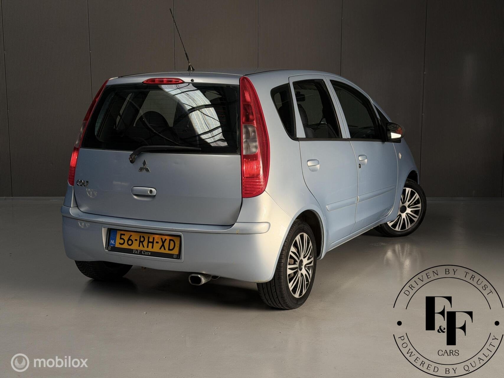 Mitsubishi Colt 1.3 Invite|5-Deurs|NAP|Nieuwe APK, Auto's, Stof, Gebruikt, 31 €/maand, Blauw