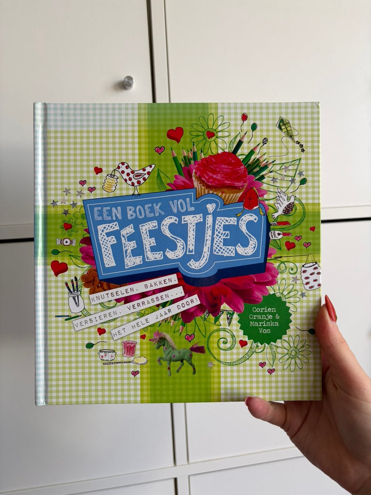 Knutselboek, Ophalen, Zo goed als nieuw