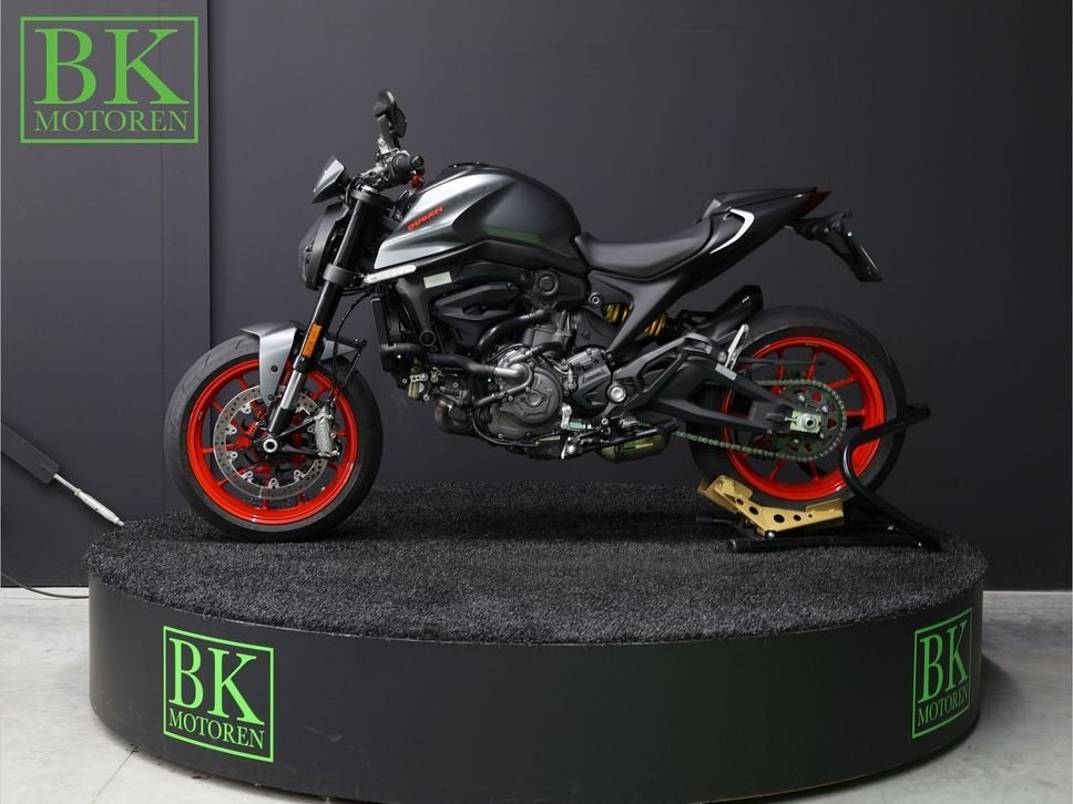 DUCATI MONSTER 937 + | Termignoni, DUCATI, 2 cilinders, Motorrijbewijs A, Bedrijf