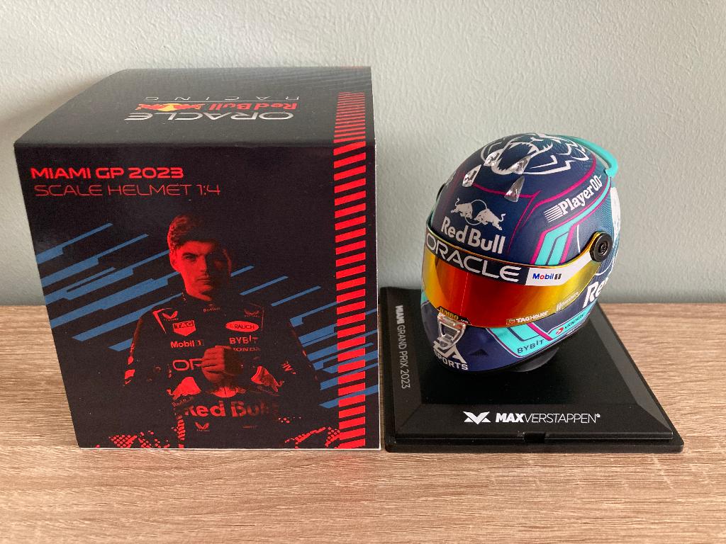 ✅ Max Verstappen 1:4 helm Miami GP 2023 Red Bull Racing RB19, Verzamelen, Ophalen of Verzenden, Nieuw, Formule 1