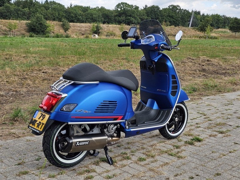 Vespa GTS300 HPE Super Sport | 2019 | slechts 3.239 km, Motoren, Scooter, Gebruikt, Particulier, Automaat