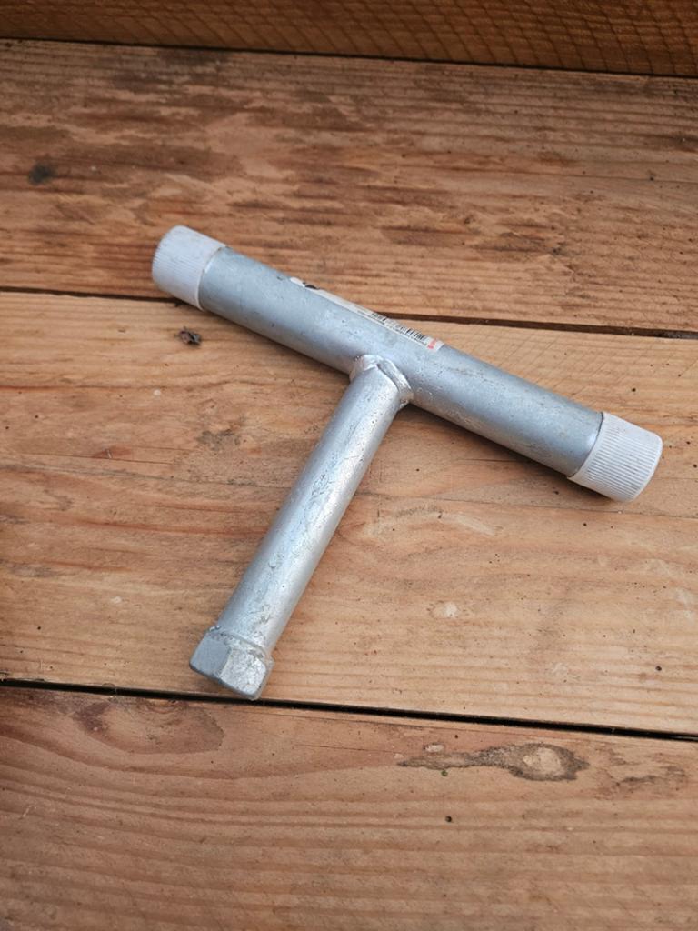 Betoenpoer tiller m20, Ophalen