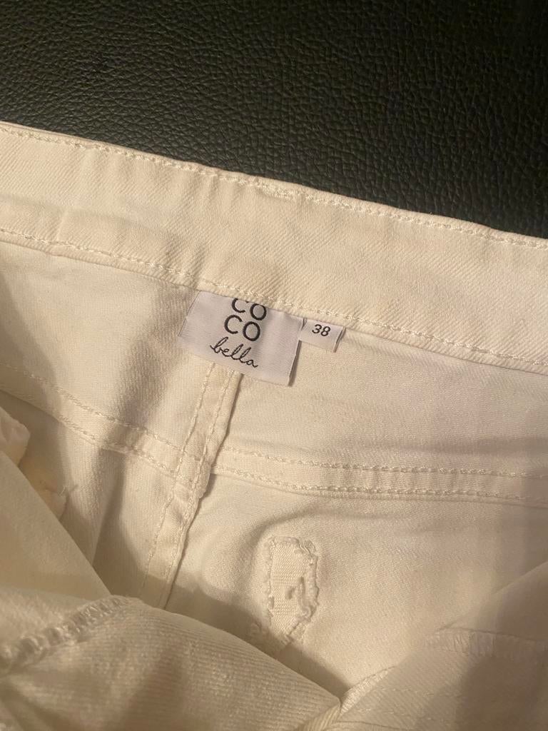 Witte Coco Bella korte broek maat 38, Maat 38/40 (M), Kort, Wit, Ophalen of Verzenden