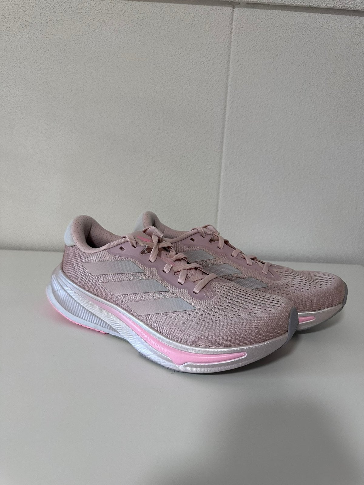 Adidas running, Kleding | Dames, Schoenen, Sportschoenen, Ophalen of Verzenden, Zo goed als nieuw, Roze