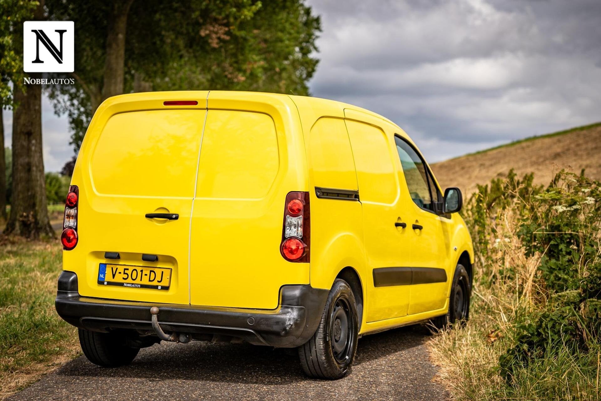 Citroen Berlingo bestel 1.6 BlueHDI 100 Club S&S |Nap |Airco, Voorwielaandrijving, 4 cilinders, Origineel Nederlands, 1560 cc