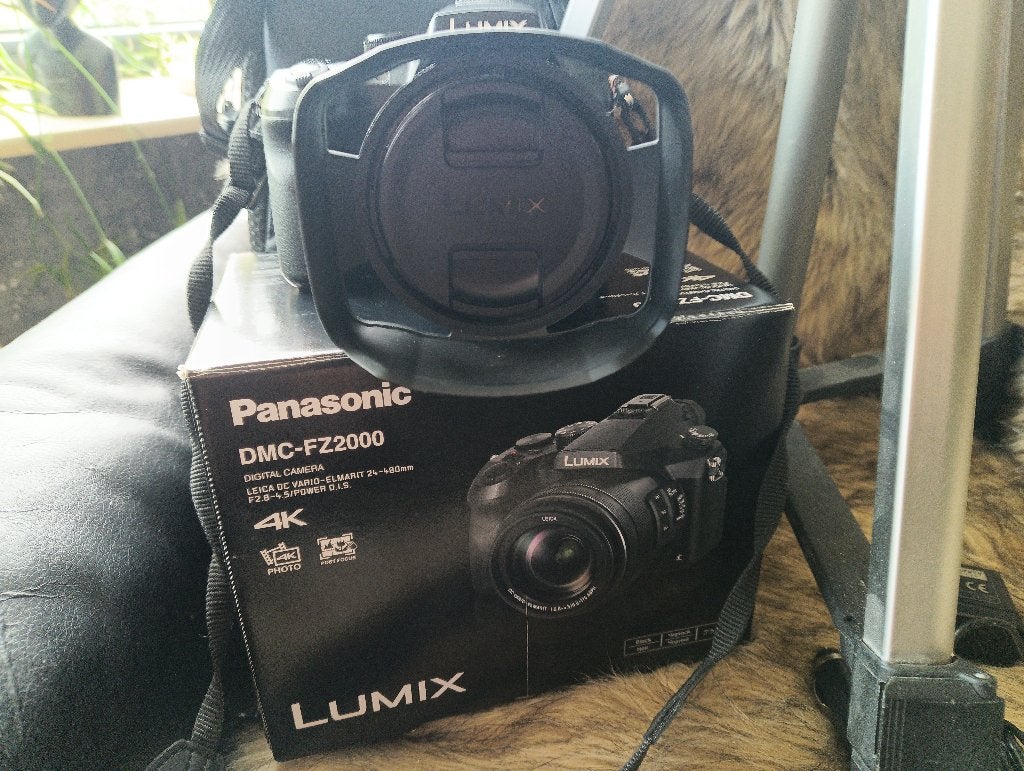 Panasonic Lumix DMC-FZ2000 1 Inch Sensor 24-480 Complete Set, Ophalen, Zo goed als nieuw, 20 megapixels, Overige Merken