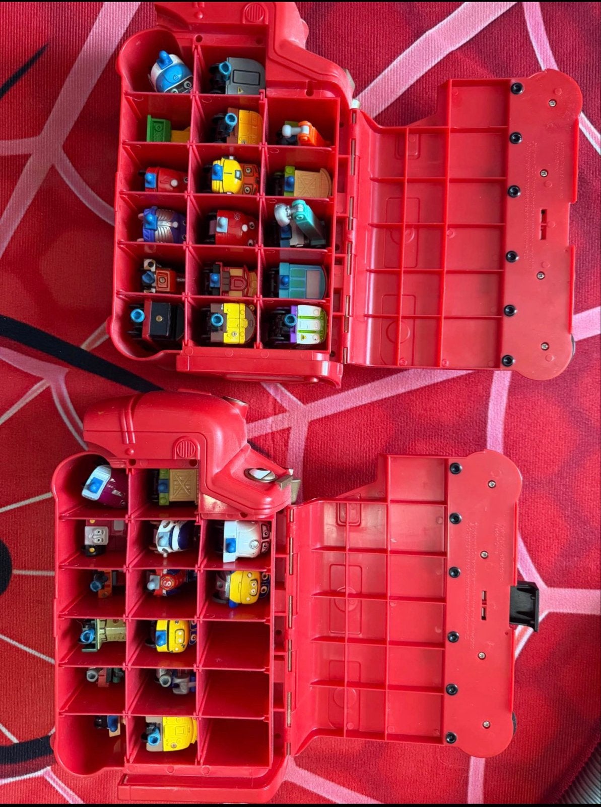 Chuggington Trein Opbergkoffer met Mini Treintjes, Ophalen of Verzenden, Gebruikt