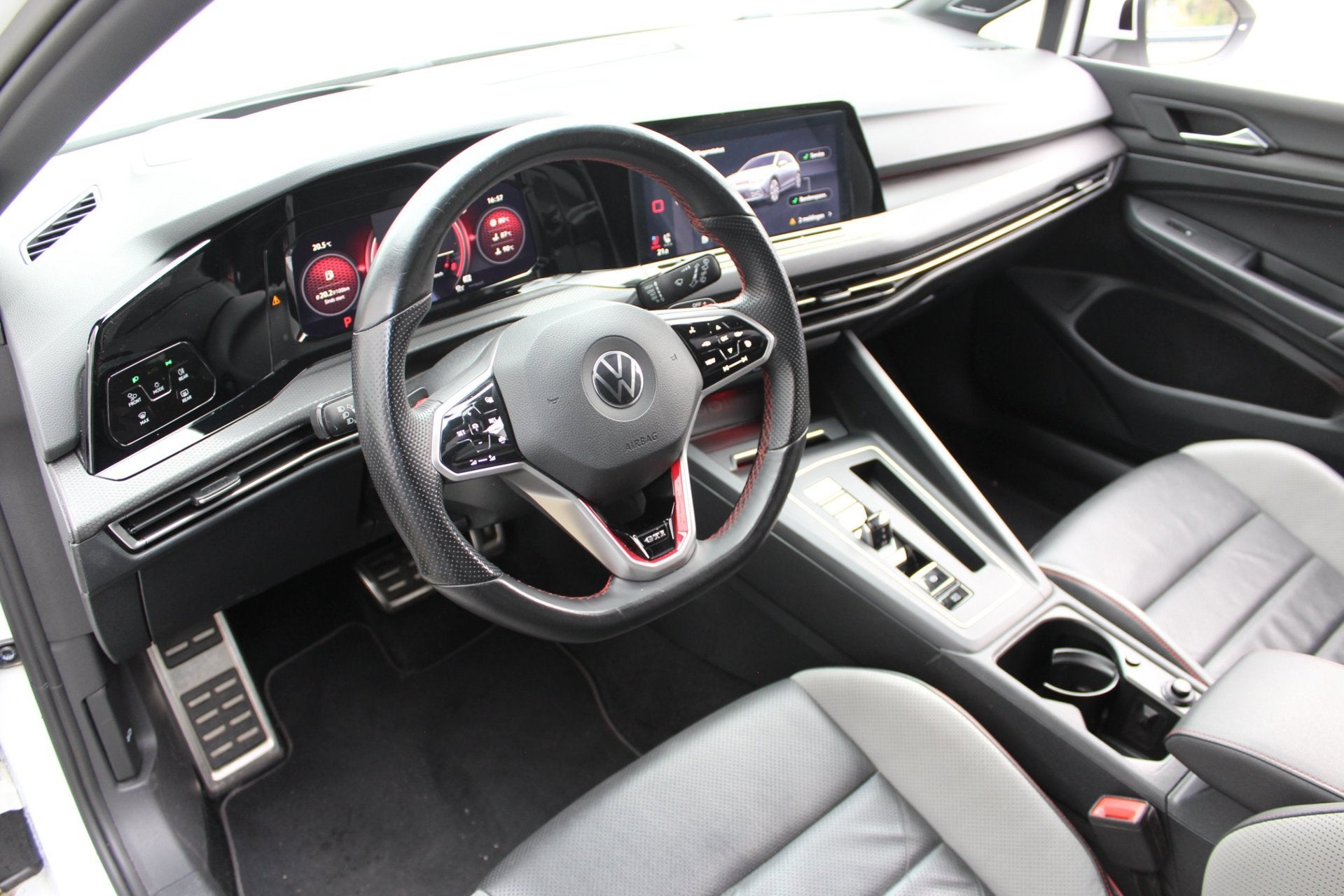 Foto 7 van Volkswagen GOLF 2.0 TSI GTI | Clubsport | Panoramadak |Akrap